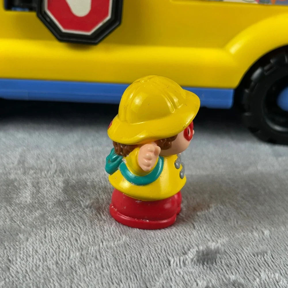 Fisher-Price Little People Lil School Bus Yellow Toy Vehicle with Figure 77941